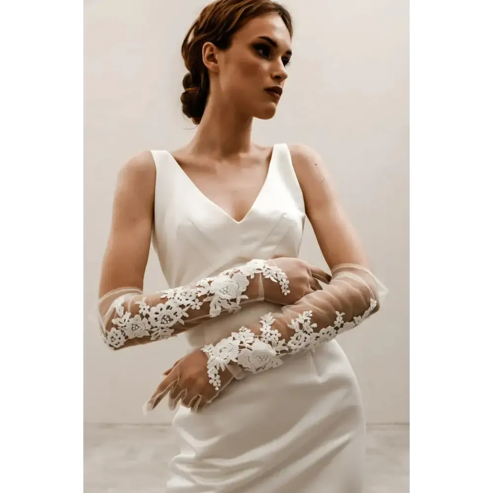 Bridal Gloves Lace G001