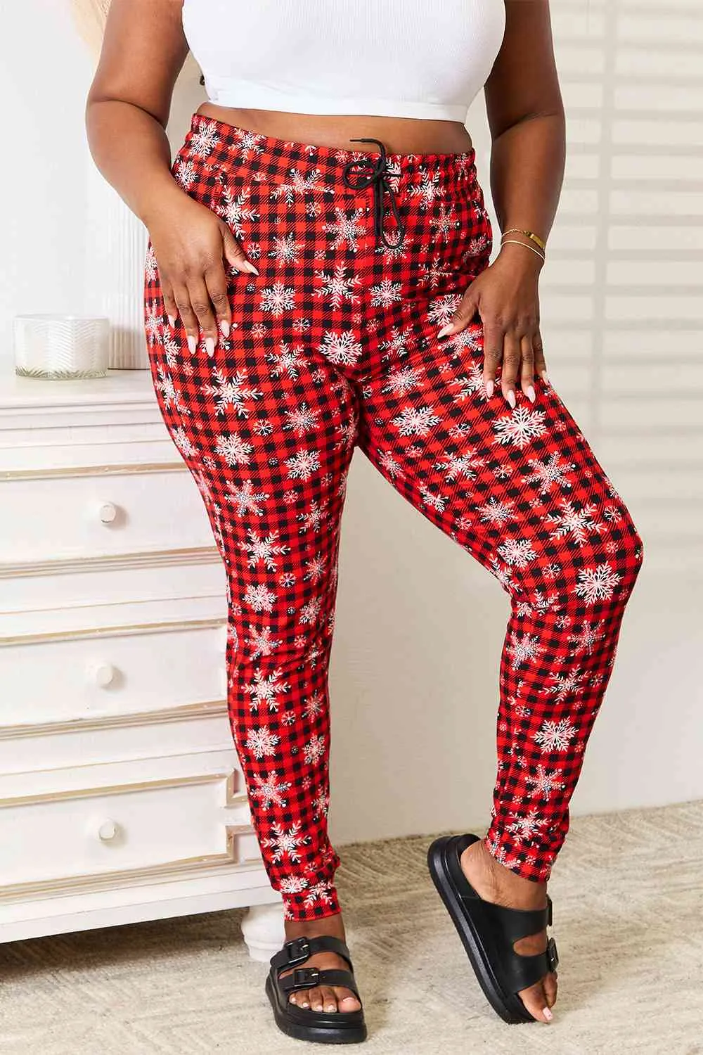 Leggings Depot Full Size Holiday Snowflake Print Joggers